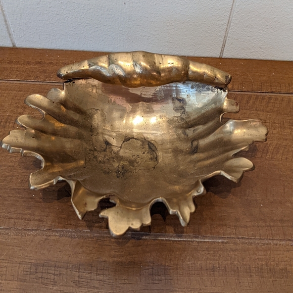 Other - Vintage MCM brass Shell